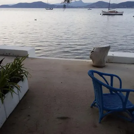 Villa Sur L'eau, Exceptionnelle, Parking, Climatisation *